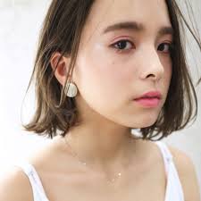 切りっぱなしは一休み スッキリ爽やか 軽やか夏ボブ 13選 前髪なし ボブ ヘアカラー 夏 ハイライト 髪