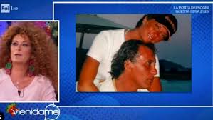 Join facebook to connect with valentina persia and others you may know. Valentina Persia A Vieni Da Me Quando E Morto Il Mio Compagno Non Volevo Piu Fare Tv Caterina Balivo Reagisce Cosi