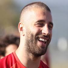 İngiltere'de okuyan ve brezilya'da güzellik yarışmasını kazanan ebru şancı. Alpaslan Ozturk Kac Yasinda Biyografi Sitesi