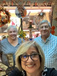 Are there any places in San Antonio that offer ice cream flights,  preferably in the Live Oak/Stone Oak area?