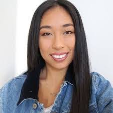 Claire Viola's Instagram, Twitter & Facebook