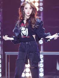 Entdecke rezepte, einrichtungsideen, stilinterpretationen und andere ideen zum ausprobieren. 350 Moonbyul Mamamoo Ideas In 2021 Moonbyul Mamamoo Mamamoo Moonbyul