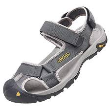 I quit wearing sandals about 30 years ago because i didn't care for the way they looked on me for some strange reason. Sandalen Von Camel Crown Fur Manner Gunstig Online Kaufen Bei Fashn De