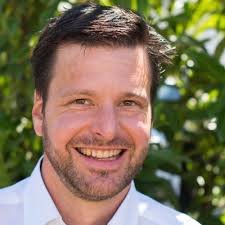 Christian Renner's Instagram, Twitter & Facebook