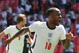 Raheem sterling relishes big stage as england's number 10. Manchester City Transfer News Raheem Sterling Rules Out Tottenham Or Arsenal Move Ahead Of Contract Talks Fourfourtwo