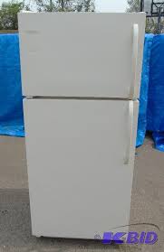 This refrigerator is just over 5 years old. Frigidaire Refrigerator Model Frt17b3aq8 Frigidaire Appliances 260 K Bid