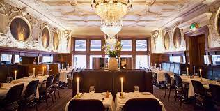 Sráid in östermalm, stócólm na sualainne (ga); Restaurang Grodan