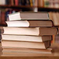 Teks ulasan merupakan sebuah teks yang isinya berupa ulasan, review atau penilaian pada suatu karya seperti film, drama, dan juga buku. Pengertian Teks Ulasan Ciri Struktur Kaidah Jenis Tujuan Manfaat Contoh Resensi Film Novel Dan Cerpen Rumuspelajaran Com