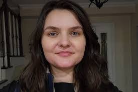 Simona Crisan's Instagram, Twitter & Facebook