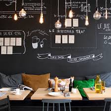 Comment Utiliser Le Noir Sur Les Murs Interieurs Cafe Design De Cafe Tableau Noir Mural