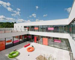 Magk Illiz Architektur Childcare Center Maria Enzersdorf Arquitetura Escola Arquitetura Educacional Habitacao De Interesse Social