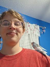 Hallie Weaver's Instagram, Twitter & Facebook