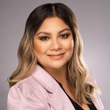 Michelle Bautista's Instagram, Twitter & Facebook