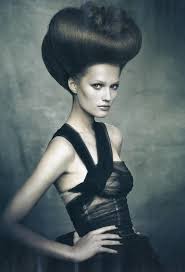By Paolo Roversi A Very Stylish Portrait From Beauty Supplement Vogue Italia Artistic Hair Paolo Roversi Editorial Hair