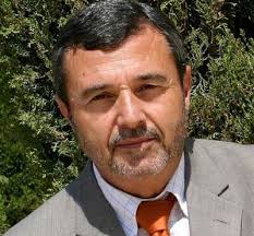 Pascual Díaz se niega a realizar una entrevista electoral en Petreraldia:  "No tenemos nada que hablar, a mí me va bien así"