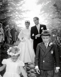 Wedding Style Inspiration Audrey Hepburn Mel Ferrer 1954 Vintagewedding Celebr Audrey Hepburn Wedding Dress Audrey Hepburn Wedding Celebrity Bride