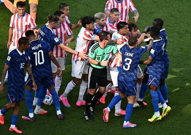 Paraguai bate recorde negativo de passes na Copa