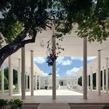 Thirty Six Slender Columns Support The Thin Concrete Canopy Of This Colonnade Which Provides An Outdoor Events Space Canopy Outdoor Backyard Canopy Diy Canopy