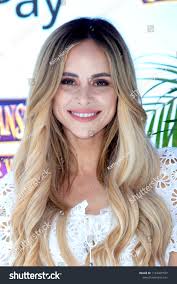 25 Amanda Stanton Royalty-Free Images, Stock Photos & Pictures