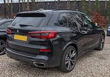 When looking at the interior of the 2019 bmw x5, you can see it is a nice and comfortable one. Bmw X5 G05 Wikipedia