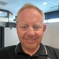 Sara Kast's Instagram, Twitter & Facebook