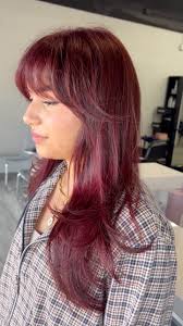 #emebehair #modishsalon #redhair #haircolor #haircut #hair #hairstyles  #hairstylist #sanantoniohairstylist #sanantoniohair #sanantoniosalon  #sanantoniohairsalon #cut #color #redviolethair #bangs