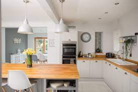 Magnet modern westminster cream light wood grain effect matt shaker 2 yrs old appliances & oak worktops. 75 Beautiful Grey Kitchen With Wood Worktops Ideas Designs June 2021 Houzz Uk