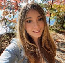 Lora Eaton's Instagram, Twitter & Facebook