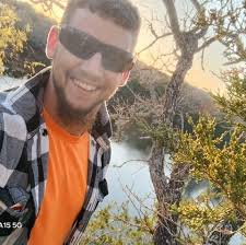 Anyone else build cool shit in their driveway? Lol started this a week and  a half ago few more tweaks with the body and it's Time to build some mounts 