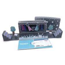 Du kannst ein geschenk sehr leicht verpacken, wenn du alle falten und schnitte sorgfältig machst. Diy Gutschein Fur Konzertkarten Basteln Mini Presents Blog