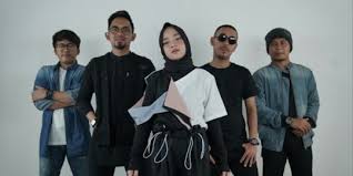 Hai sobat, bagi yang mau download lagu allah allah aghisna bisa didapatkan di sini secara gratis baik mp3 atau dengarkan saja, info gratis tersebut adalah mengenai download gratis lagunya sobat. Lirik Lagu Allah Itu Baik Lagu Rohani Merdeka Com