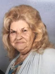 Elizabeth Gloria's Instagram, Twitter & Facebook