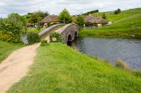 Maybe you would like to learn more about one of these? Bartur Turizm Adli Kullanicinin Hobbiton Koyu Yeni Zelanda Panosundaki Pin Yeni Zelanda Ve Unluler