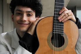 Entrada libre en el Aula Magna de la UPSA para disfrutar con la guitarra de Sergio  Piña