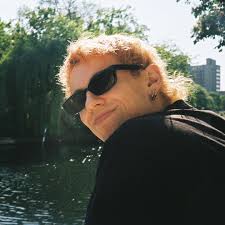 Stream Max Theobald music