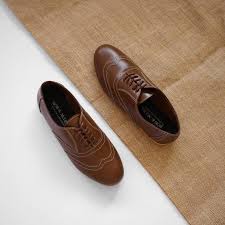 Running shoes are definitely the most important item when you are going out for a jog or a run. Local Shoe Brands In The Philippines For Your Leather Shoe Obsession