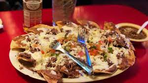 An El Paso Dive Bar Is Serving Some Of The Best Nachos In America