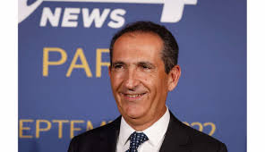 Economie. Patrick Drahi cède ses parts dans les télécoms britanniques