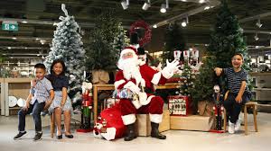 If you want to reach out to someone in melbourne and you are available anytime, you can schedule a call between 3:00 pm and 7:00 am your time. Coronavirus Brings Changes To Victorian Santa Photos This Christmas Herald Sun