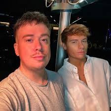 Rhys Jenkins (@rhysthejenkins)