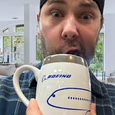 Thrilled to share the completion of Gulfstream Aerospace's cutting-edge  Aircraft Service Center in Mesa, AZ!