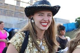 Mollie Weber's Instagram, Twitter & Facebook