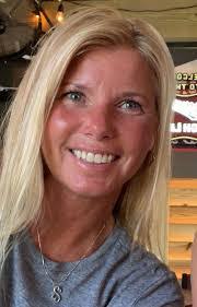 Rosalie Hoff's Instagram, Twitter & Facebook