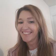 Simone Ryan (SimoneRyan03)