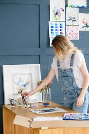 The company's filing status is listed as active / in good standing and its file number is 761098200020.the company's principal address is 1510 w. Crafty Lifestyle Creative Personality Girl Paper Stock Image Image Of Holding Artist 119717725
