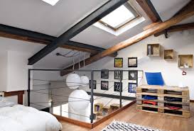 12 sorprendenti mobili da bagno con materiale di riciclo. Arredare La Mansarda Con Materiali Di Riciclo Casa Luce