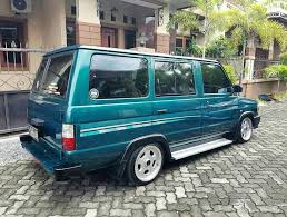 Salah satu peserta kontes mobil modifikasi dari kota padang toyota kijang jantan 1993konsep mobilnya dibikin seperti mobil off road,dari ban besar dan ting. Simpel Elegant Gagah Toyota Kijang Grand Extra Facebook