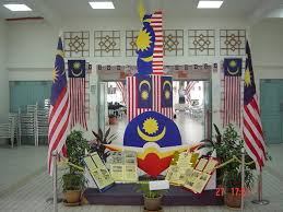 Apabila anda menghabiskan sebahagian besar jam bangun anda di dalam bilik ini, anda mahu menjadi tempat itu. Hiasan Merdeka Rahman Gambar