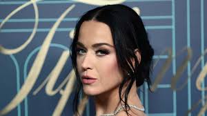 American Idol's Katy Perry announces major career news after speculation  she's 'planning to quit' show over fan backlash