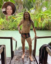Maria lina deggan tem 21 anos e é estudante de engenharia civil. Whindersson Posa Para Novo Affair No Jalapao